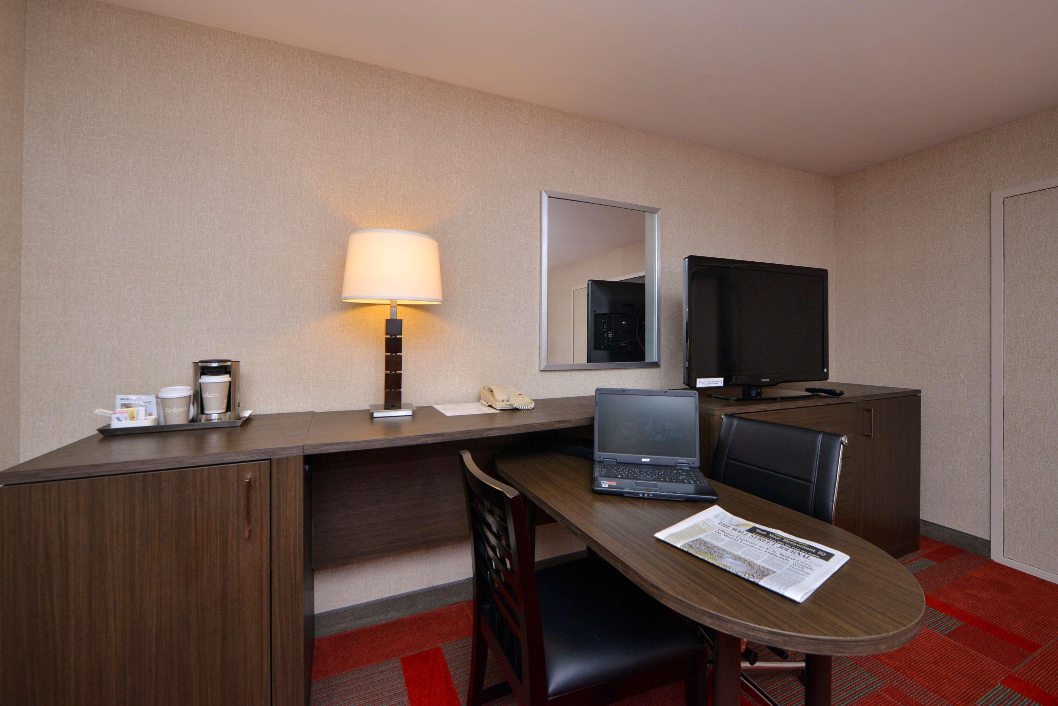 Radisson Hotel เมดิสัน ภายนอก รูปภาพ